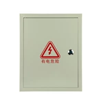 Armário elétrico com painel traseiro removível