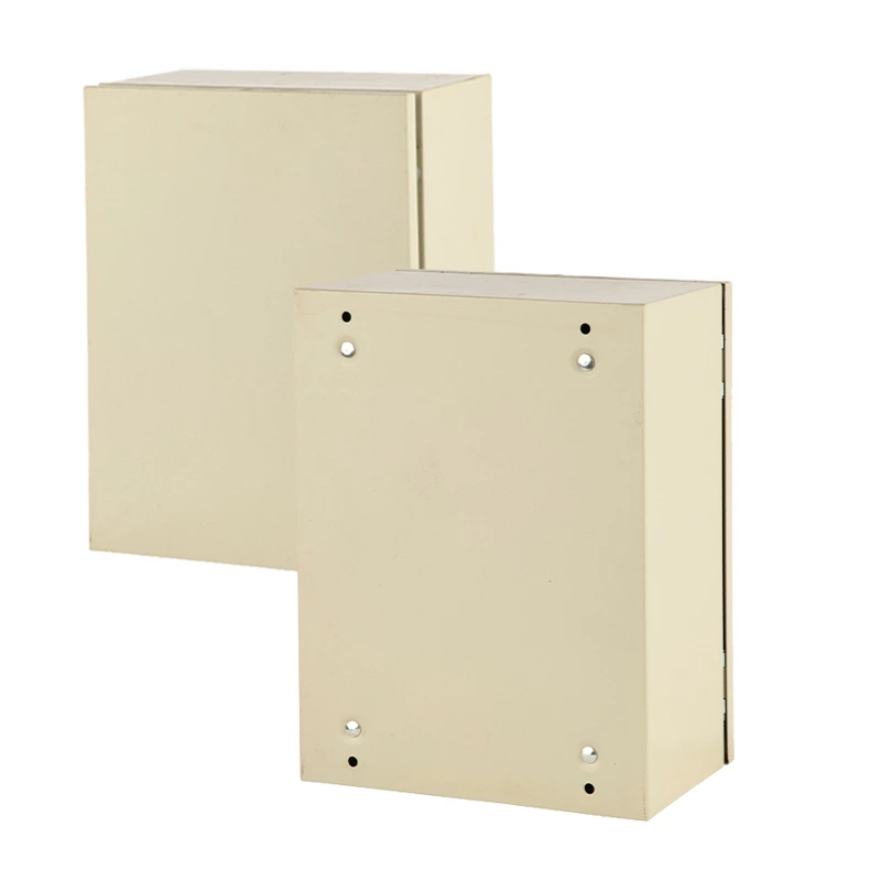 Caixa metálica resistente às intempéries com bordas seladas.