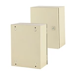 Caixa de aço revestida a pó para proteção contra corrosão.