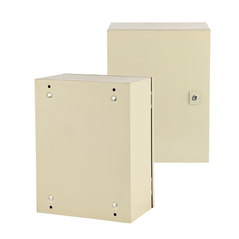 Caixa metálica com ventilação perfurada