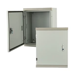 Estrutura externa para iluminação de estacionamento